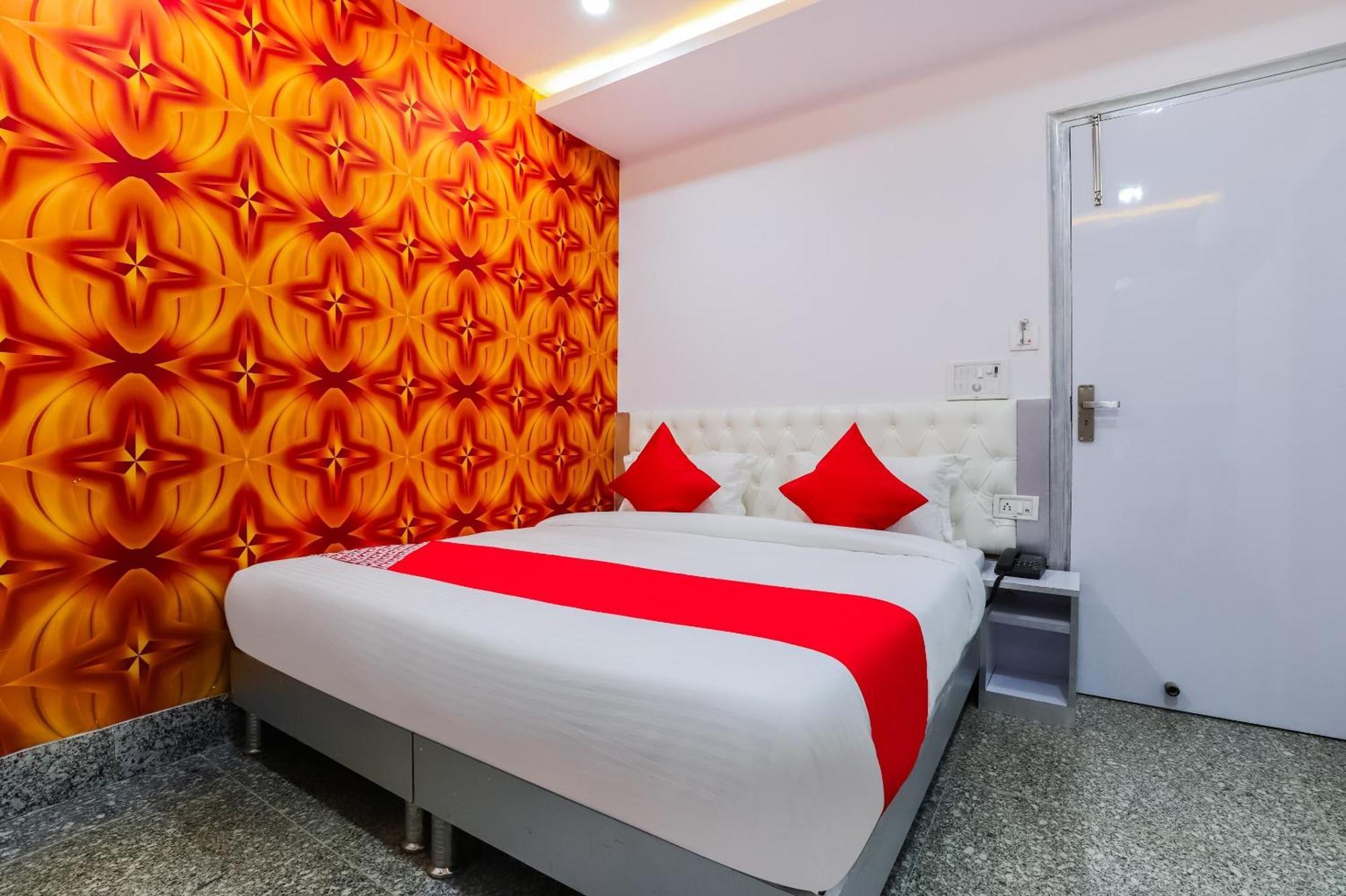 Hotel O New Tech India Delhi  Dış mekan fotoğraf