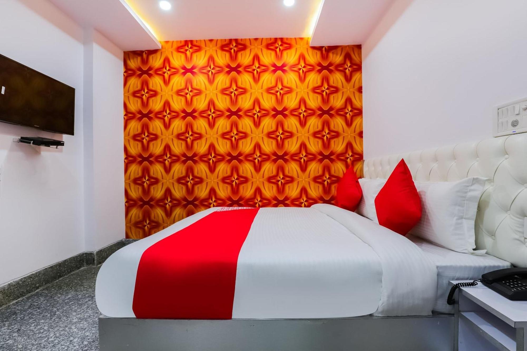 Hotel O New Tech India Delhi  Dış mekan fotoğraf