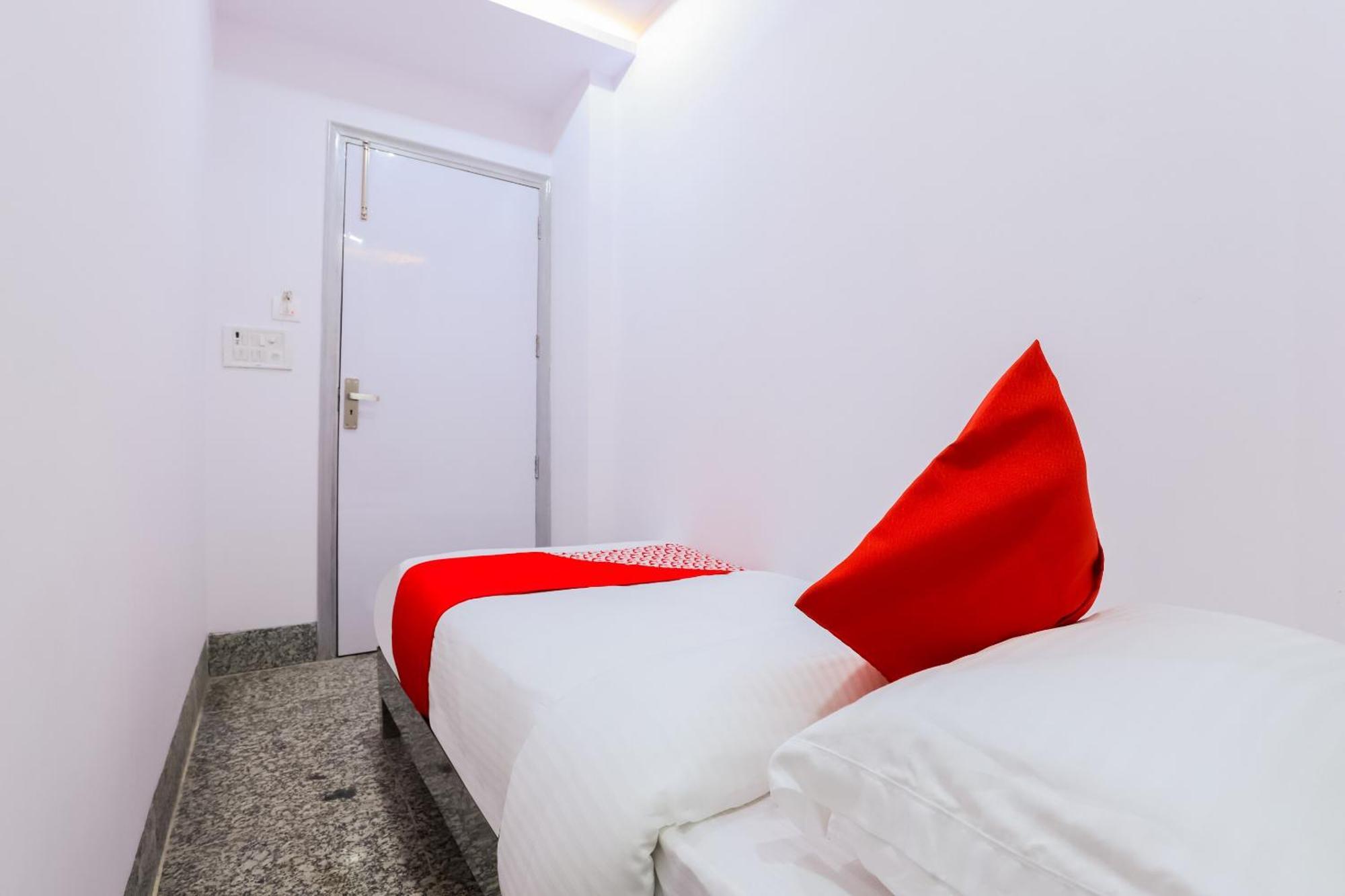 Hotel O New Tech India Delhi  Dış mekan fotoğraf
