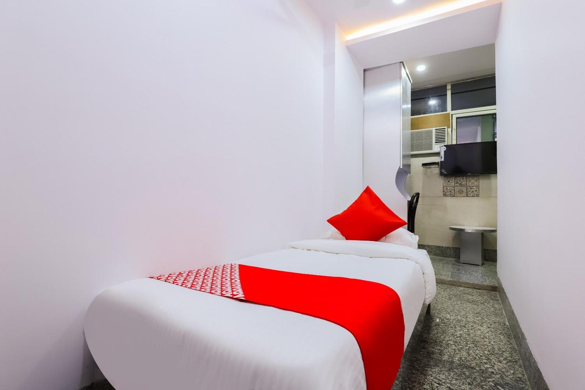 Hotel O New Tech India Delhi  Dış mekan fotoğraf