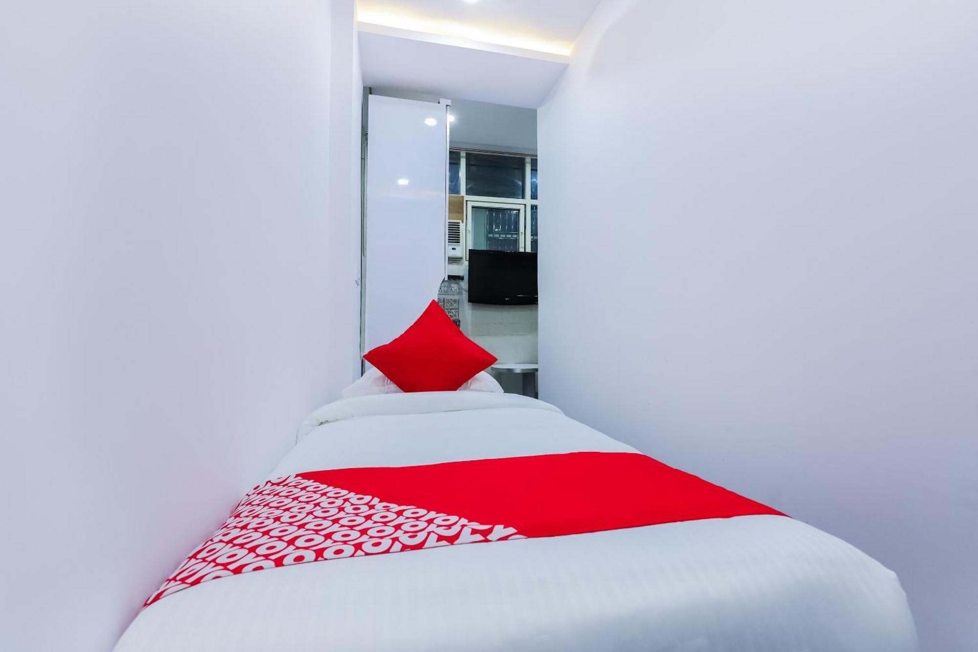 Hotel O New Tech India Delhi  Dış mekan fotoğraf