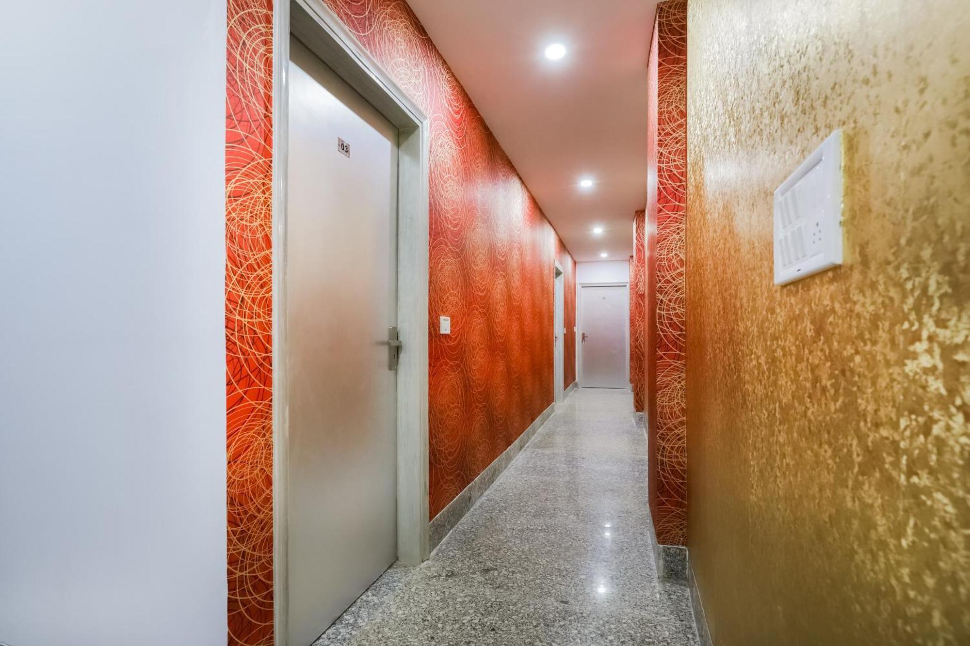 Hotel O New Tech India Delhi  Dış mekan fotoğraf